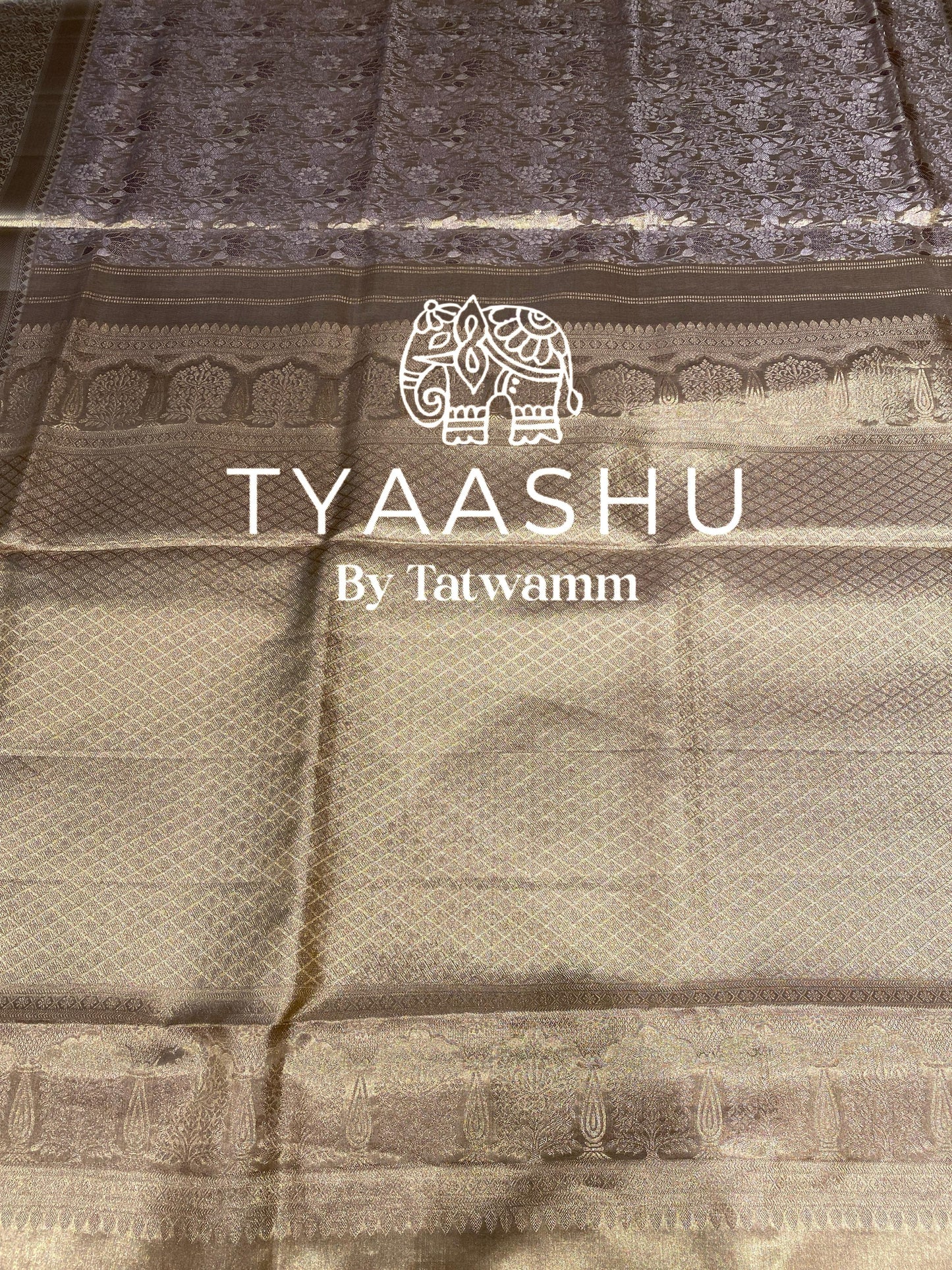 GRACEFUL SILVER KANJIVARAM SAREE