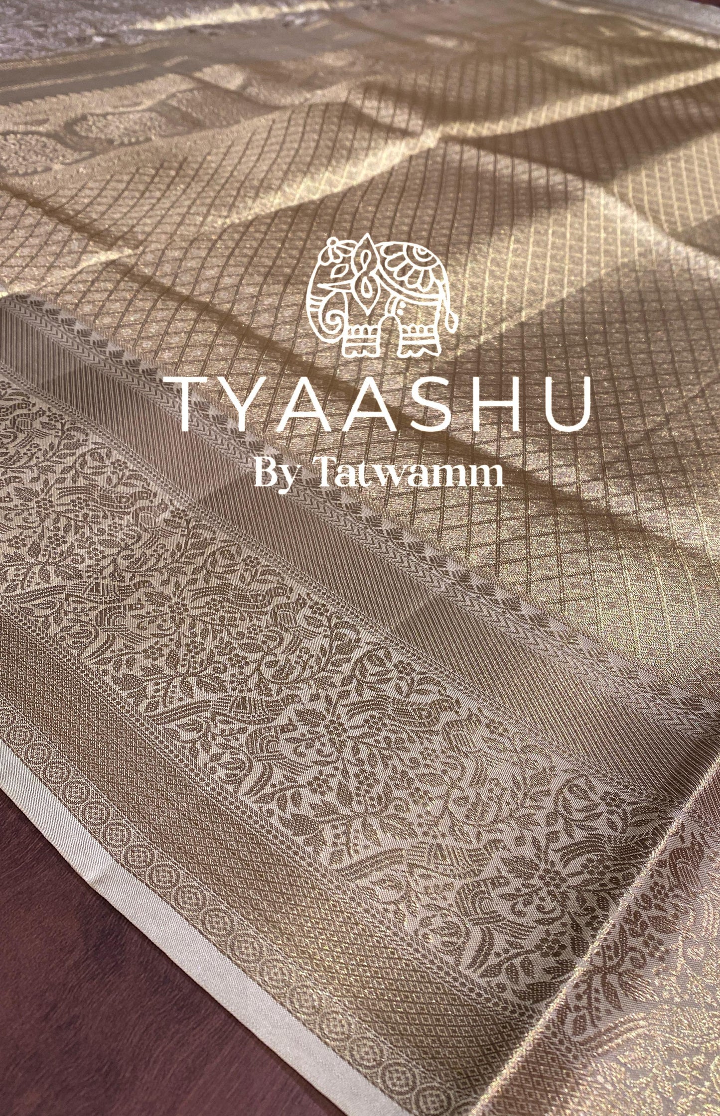 GRACEFUL SILVER KANJIVARAM SAREE