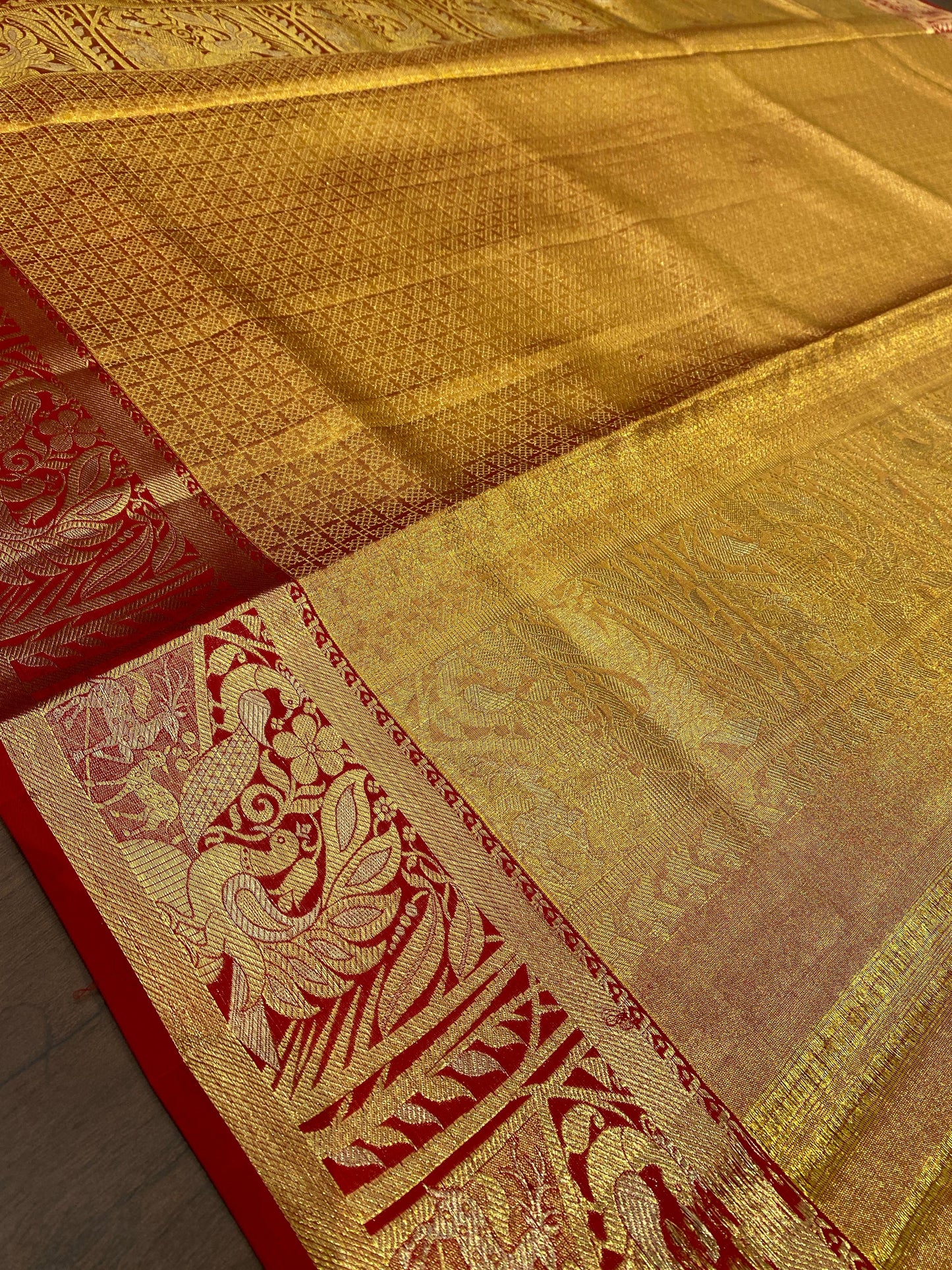 HANDWOVEN KANJIVARAM SAREE