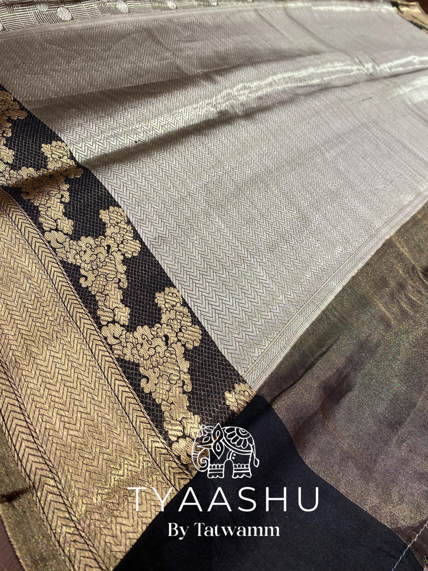 MODERN HERITAGE SILK SAREE