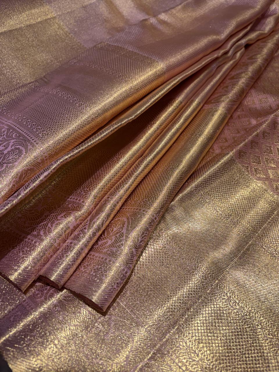 KANAKARUNIMA PATTU SAREE