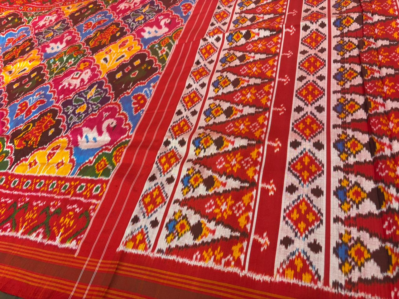 CHITRARAGIN IKKATAPRABHA