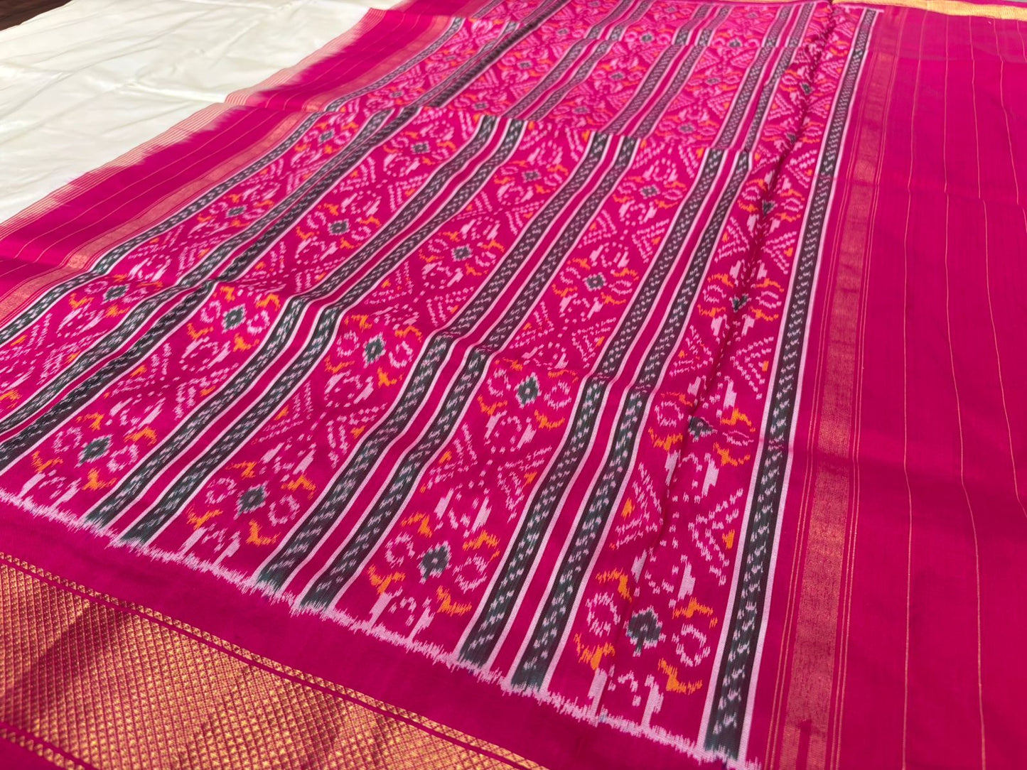 GAJARAJA VAIBHAVI IKKAT
